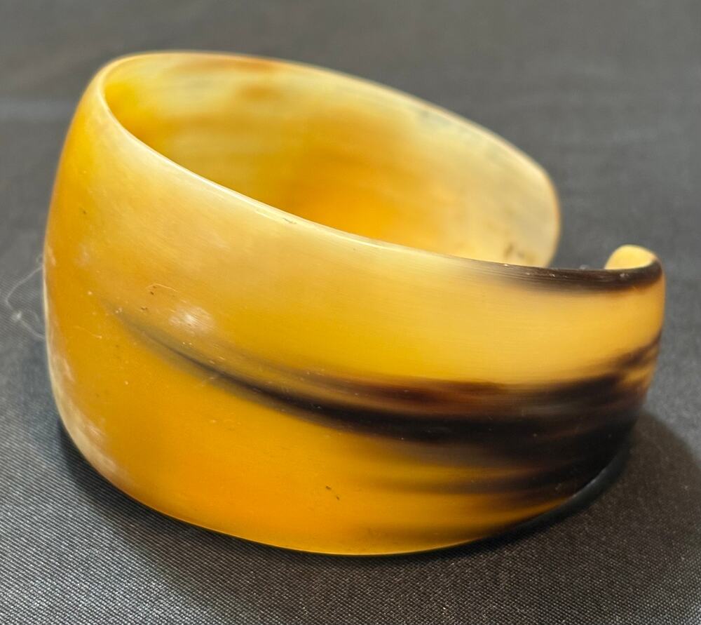 Wide Polished Natural Horn Cuff Bracelet – Size 8